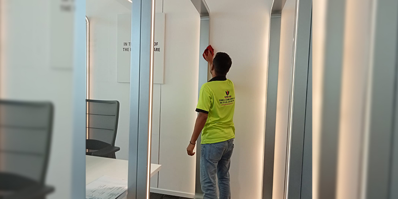 Window and Glass Cleaning Services